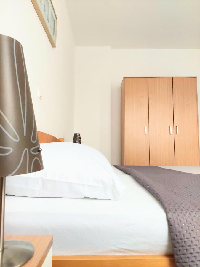 Apartments Dia Заострог Екстериор снимка