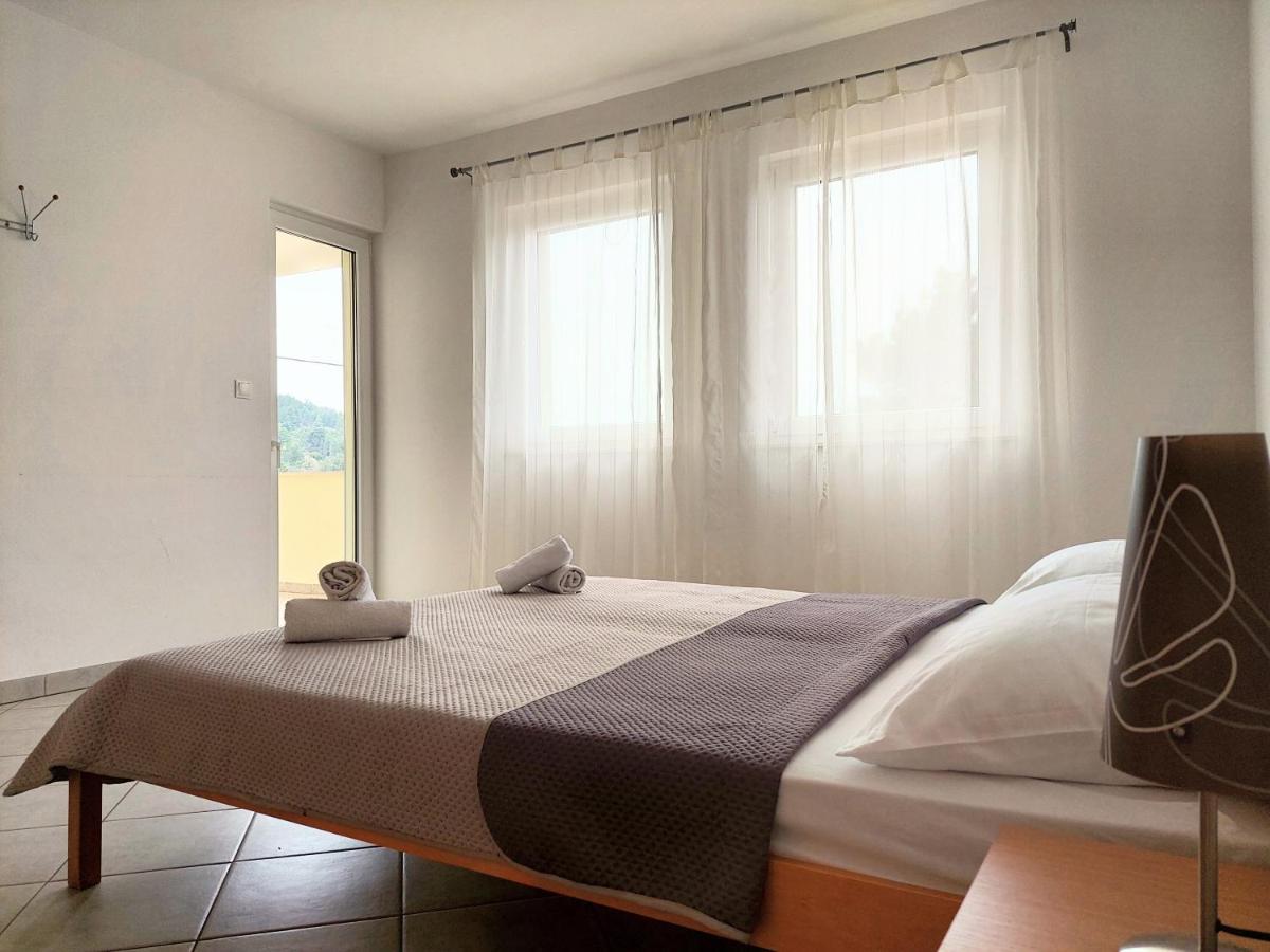 Apartments Dia Заострог Екстериор снимка