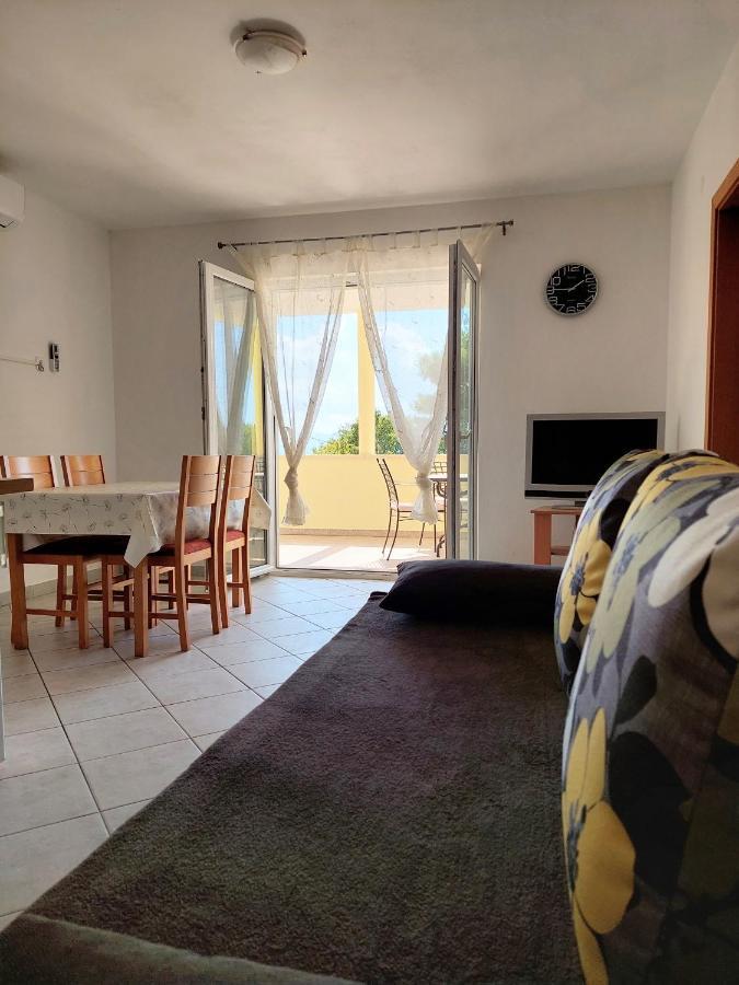 Apartments Dia Заострог Екстериор снимка