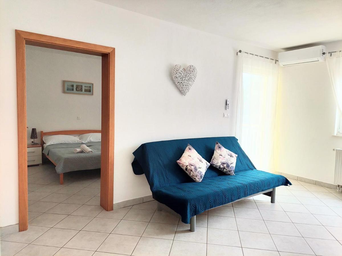 Apartments Dia Заострог Екстериор снимка
